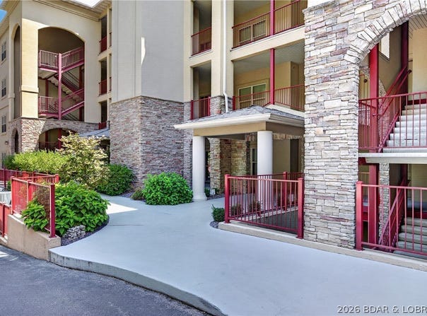 3168 Twin Rivers Point, Camdenton, MO 65020