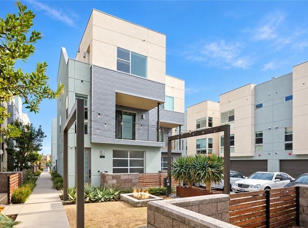 150 Mercer Way, Costa Mesa, CA 92627