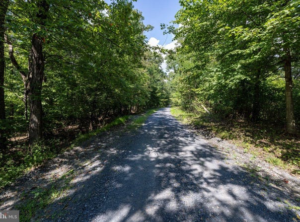 SUPINLICK RIDGE Road, BROADWAY, VA 22815