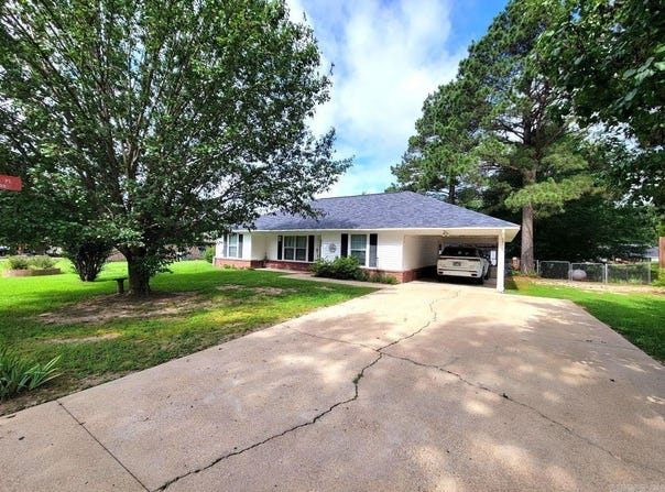 117 Cub Drive, De Queen, AR 71832