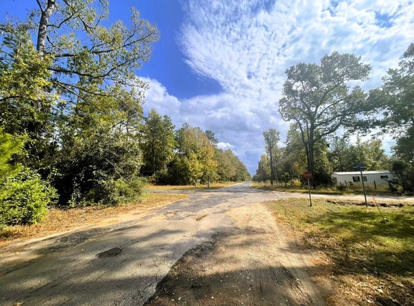 307 Cherokee Drive, Trinity, TX 75862