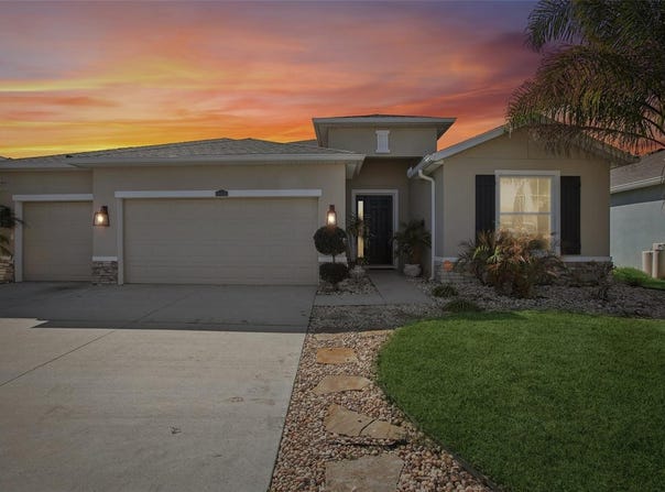 10747 LAXER CAY Loop, SAN ANTONIO, FL 33576