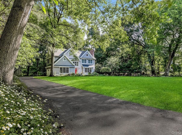 32 Bayard Lane N, Suffern, NY 10901