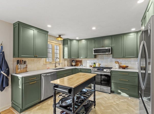4 Apple Ridge, Maynard, MA 01754