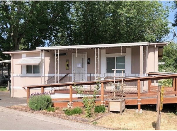 1475 Green Acres, Eugene, OR 97408