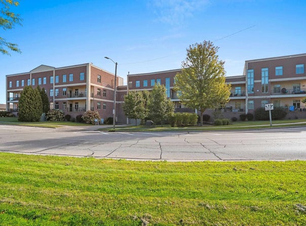 555 MAIN Avenue, DE PERE, WI 54115