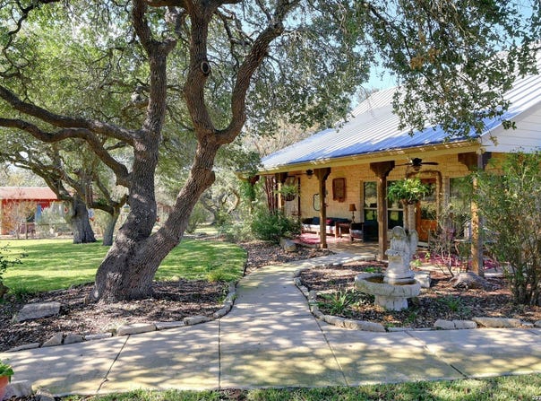316 GO AWAY RD, Blanco, TX 78606