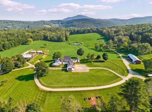 83 Town Farm Hill Road, Hartland, VT 05048