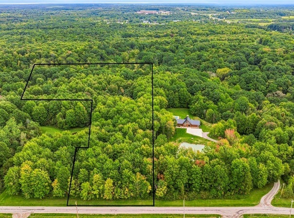 V/L Van Pelt, Geneva, OH 44041