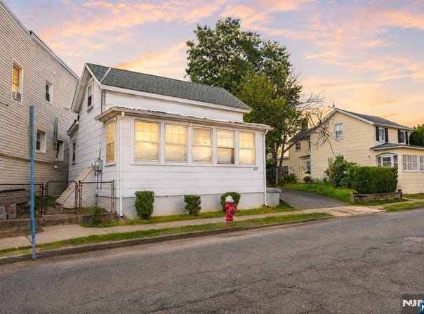 307 Washington Avenue, Hackensack, NJ 07601