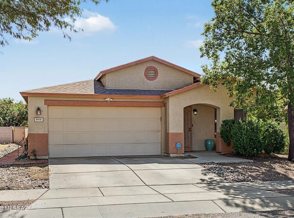 9910 E Deer Trail, Tucson, AZ 85748