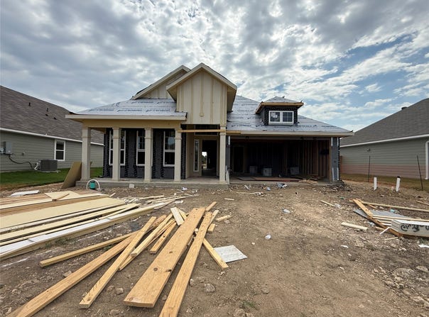 108 Jenjira Way, McGregor, TX 76657