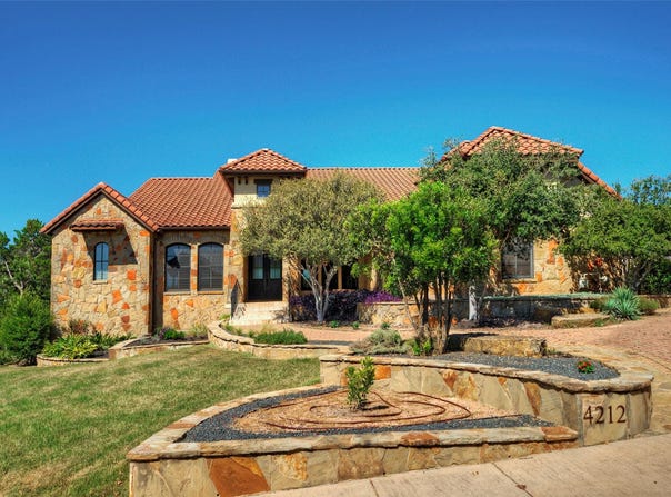 4212 Myrtle Beach Dr, Austin, TX 78738