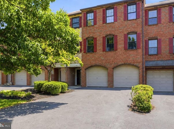 356-A WILLOW Turn, MOUNT LAUREL, NJ 08054
