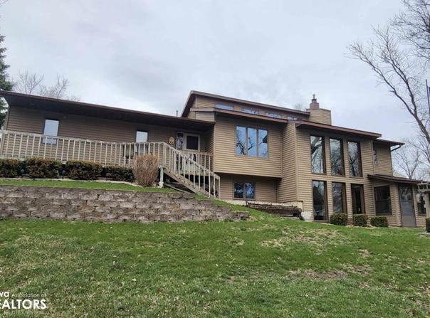 821 S Harlan, Algona, IA 50511
