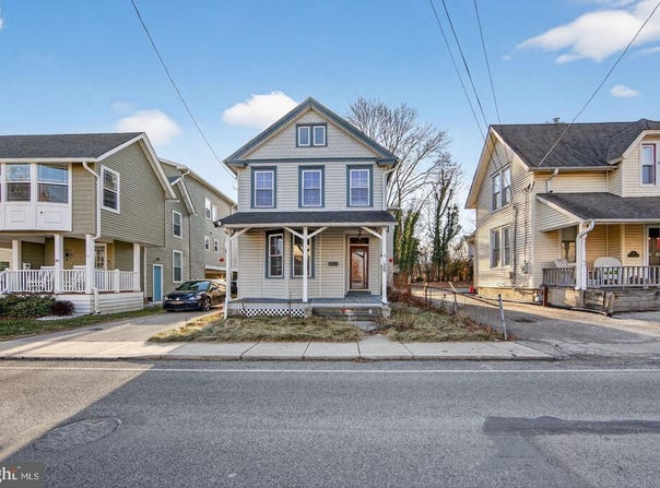 26 WATERLOO Avenue, BERWYN, PA 19312