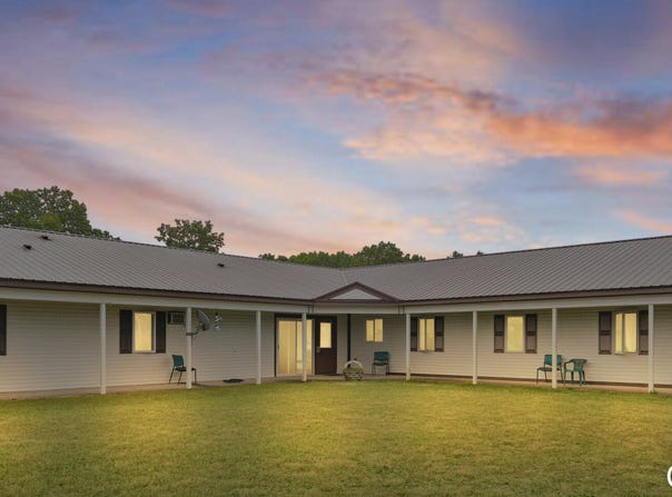 14190 19 Mile Road NE, Gowen, MI 49326