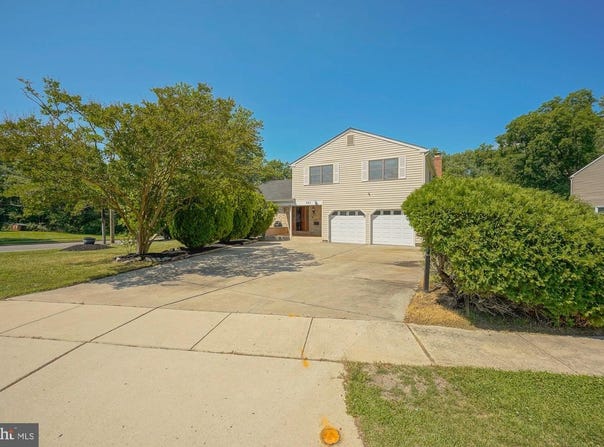 701 CRESTBROOK AVE, CHERRY HILL, NJ 08003