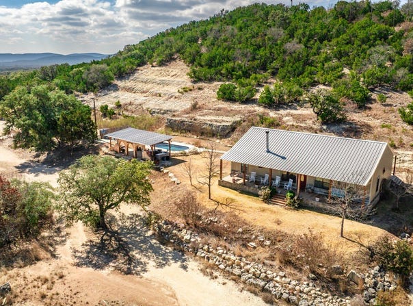 1079 County Road 357, Utopia, TX 78884