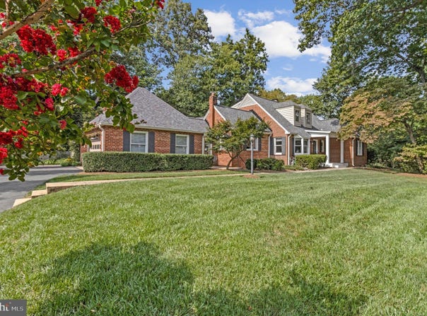 8869 GLENRIDGE Court, VIENNA, VA 22182