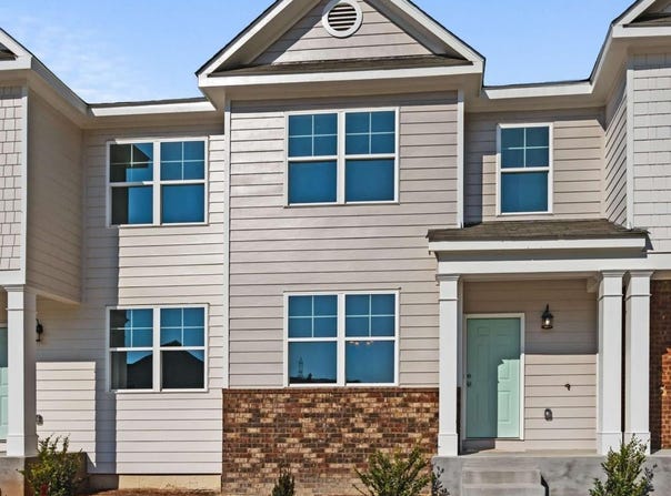 2834 Laurel Ridge CIR, East Point, GA 30344