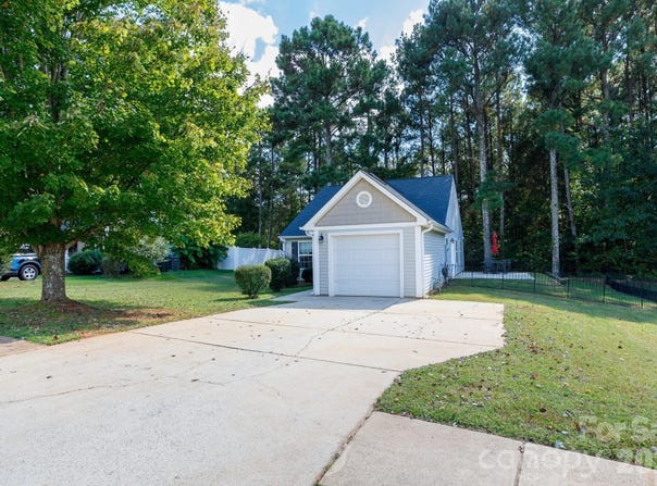 229 Chicago Lane, York, SC 29745
