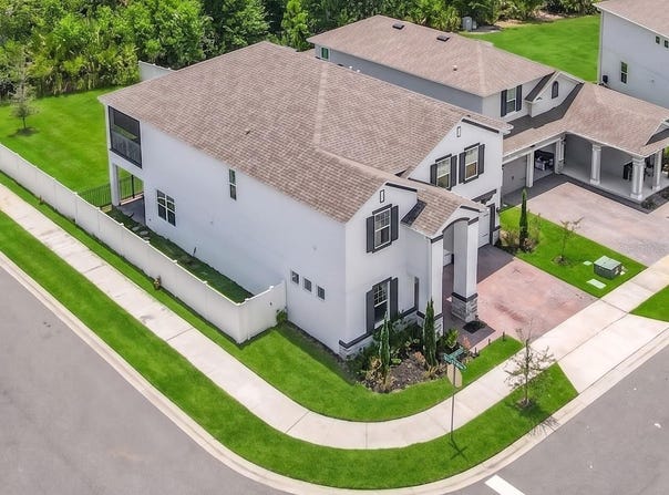 720 TREEHOUSE Loop, DEBARY, FL 32713
