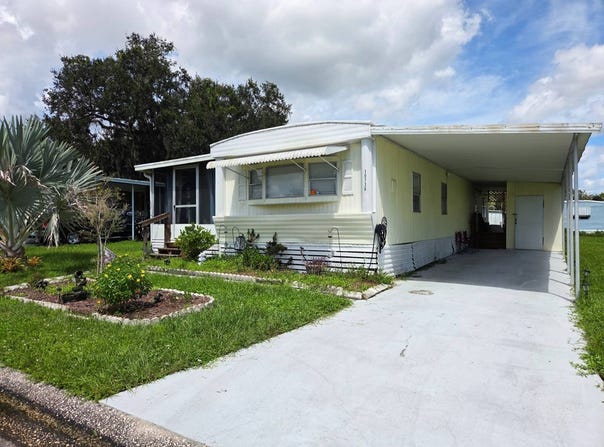 10738 Dakota Oaks Dr, Riverview, FL 33569