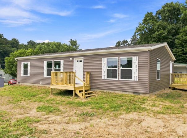 18430 Laurel Street, Laurelville, OH 43135