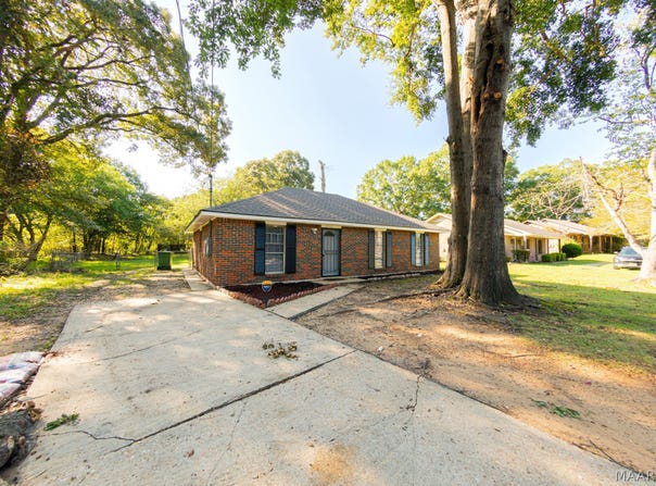 6316 PINEBROOK Drive, Montgomery, AL 36117