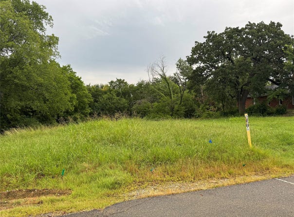 509 E Shepherd Street, Denison, TX 75021