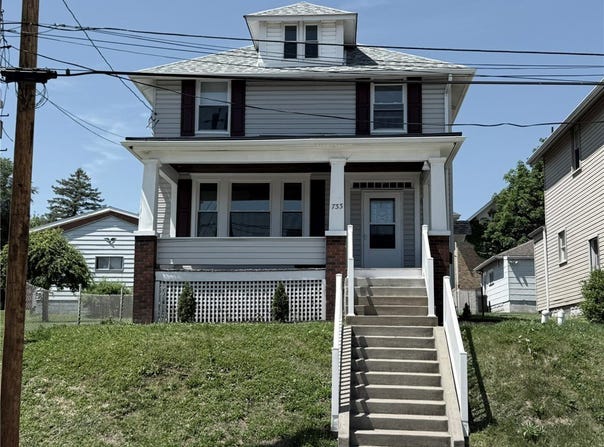 733 Speer St, Belle Vernon, PA 15012