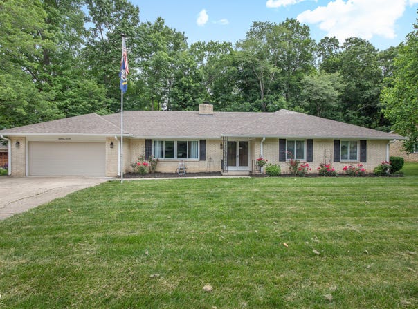 8114 Black Oak Drive, Plainfield, IN 46168