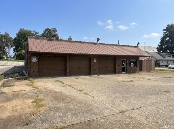 110 S 9th Street, Petersburg, IN 47567