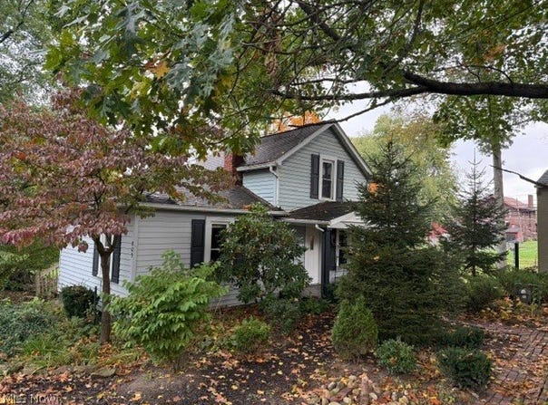 809 Dover Avenue, Dover, OH 44622