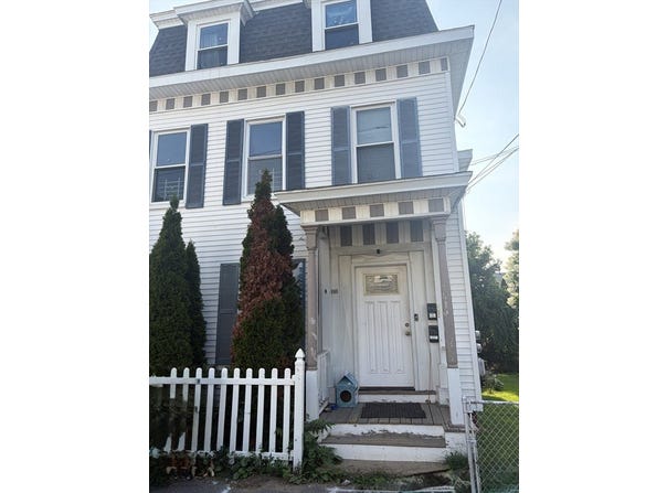 60 Franklin St, Haverhill, MA 01830