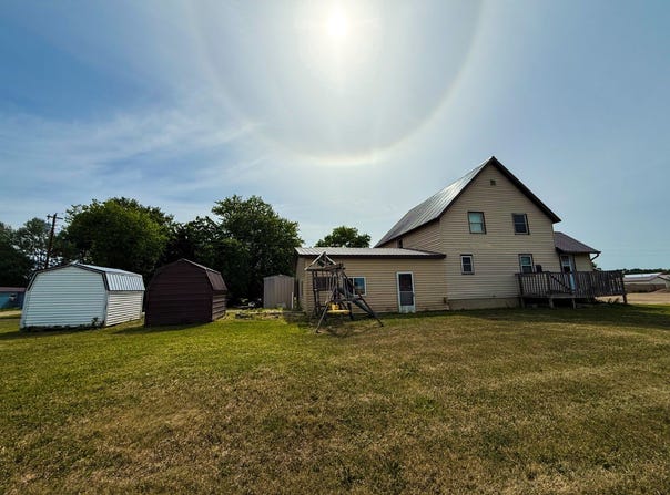 910 Park Avenue, Gregory, SD 57533