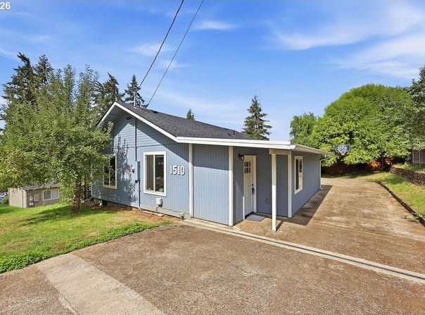 1510 E TAYLOR Ave, CottageGrove, OR 97424