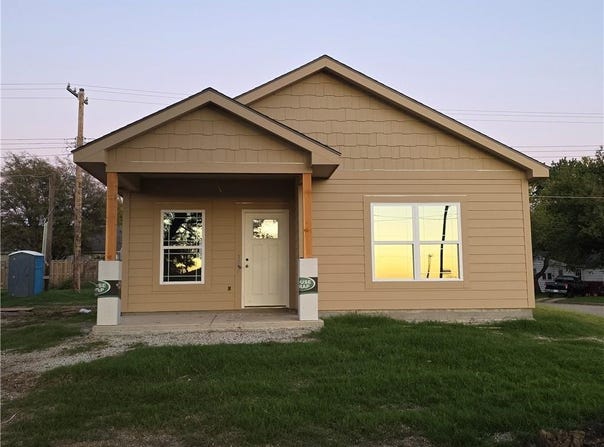 1101 N Main Street, Ottawa, KS 66067