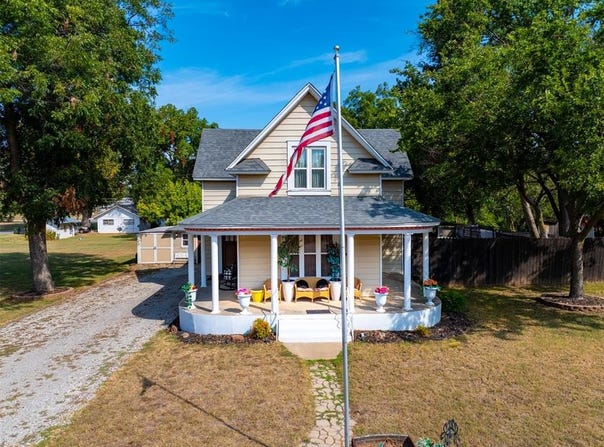 307 E Main Street, Tecumseh, OK 74873