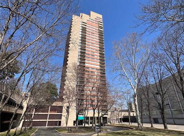 2510 Grand Boulevard, Kansas City, MO 64108