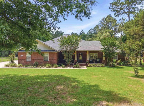 9105 Byrom Campbell Rd, Milton, FL 32571