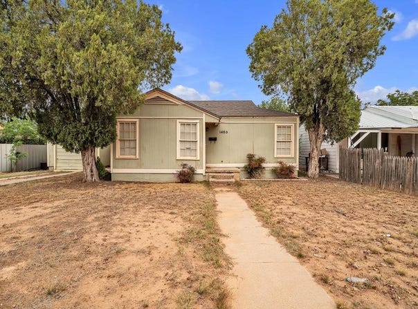 1405 E 11th Place, Big Spring, TX 79720