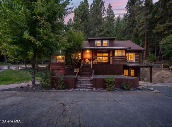 1034 Saint Joe River Rd, St. Maries, ID 83861