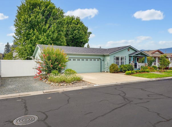 366 Marian Avenue, Central Point, OR 97502