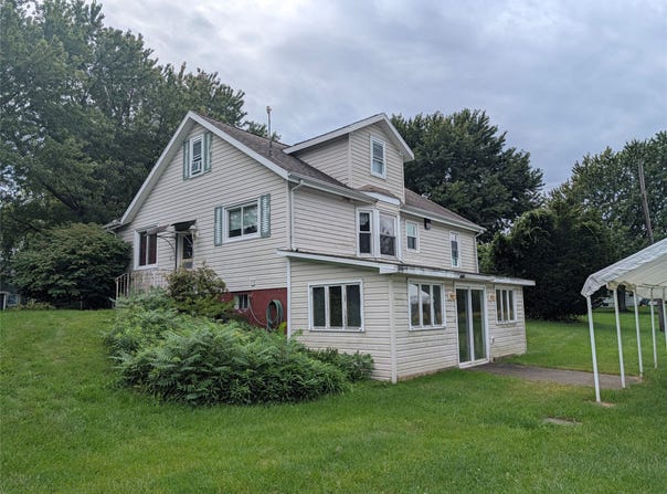 8010 W LAKE Road, Fairview, PA 16415