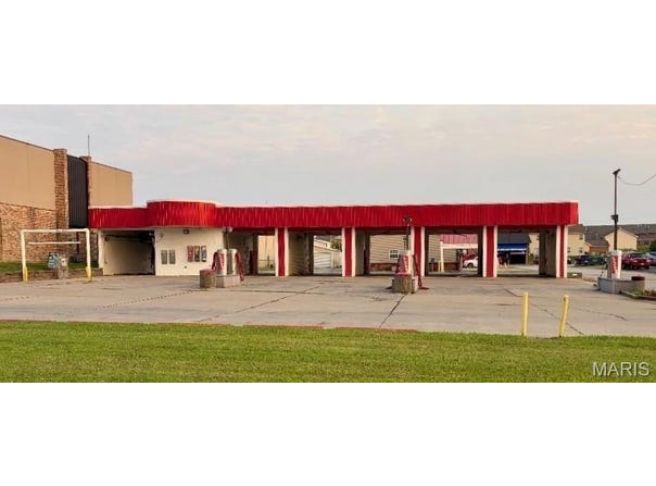 651 W Highway 50, O'Fallon, IL 62269