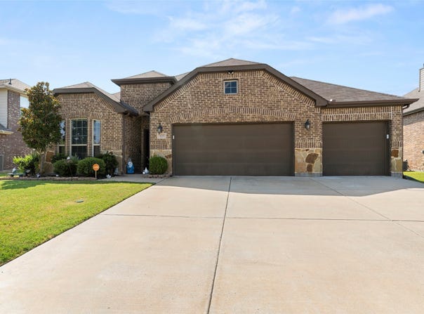 127 Chaco Drive, Forney, TX 75126