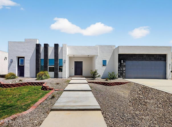 317 RIO DE JAZMIN Circle, El Paso, TX 79932