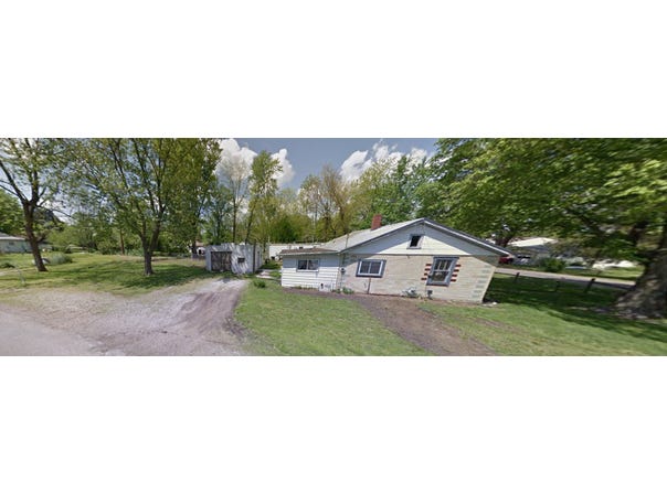1613 S Central Avenue, Paris, IL 61944